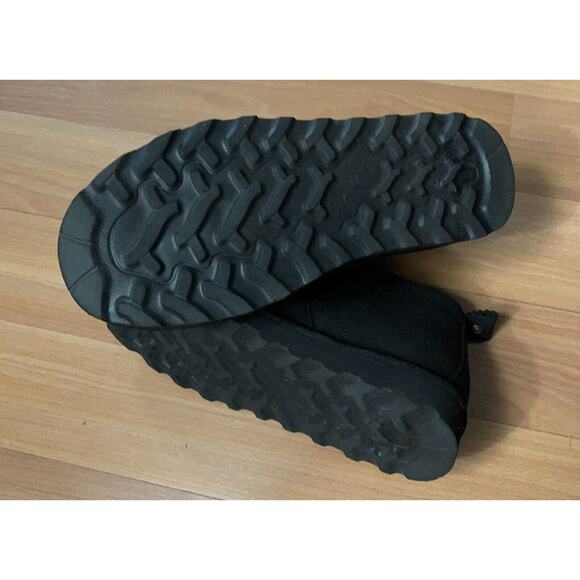 Bearpaw Womens Boot Size 10 Black Suede SKYE Chukka Sheepskin Lined Ankle Winter - Picture 6 of 7